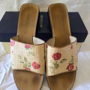 Ann Taylor Floral Beige Sandals